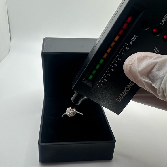 VVS 1 Moissanite Engagement/Promise Ring